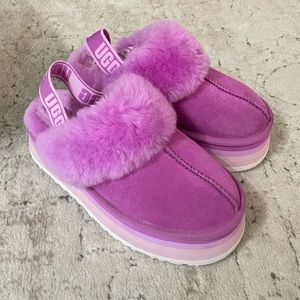 BRAND NEW Platform Ugg